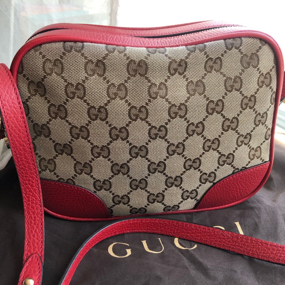 **SOLD** Gucci Crossbody
